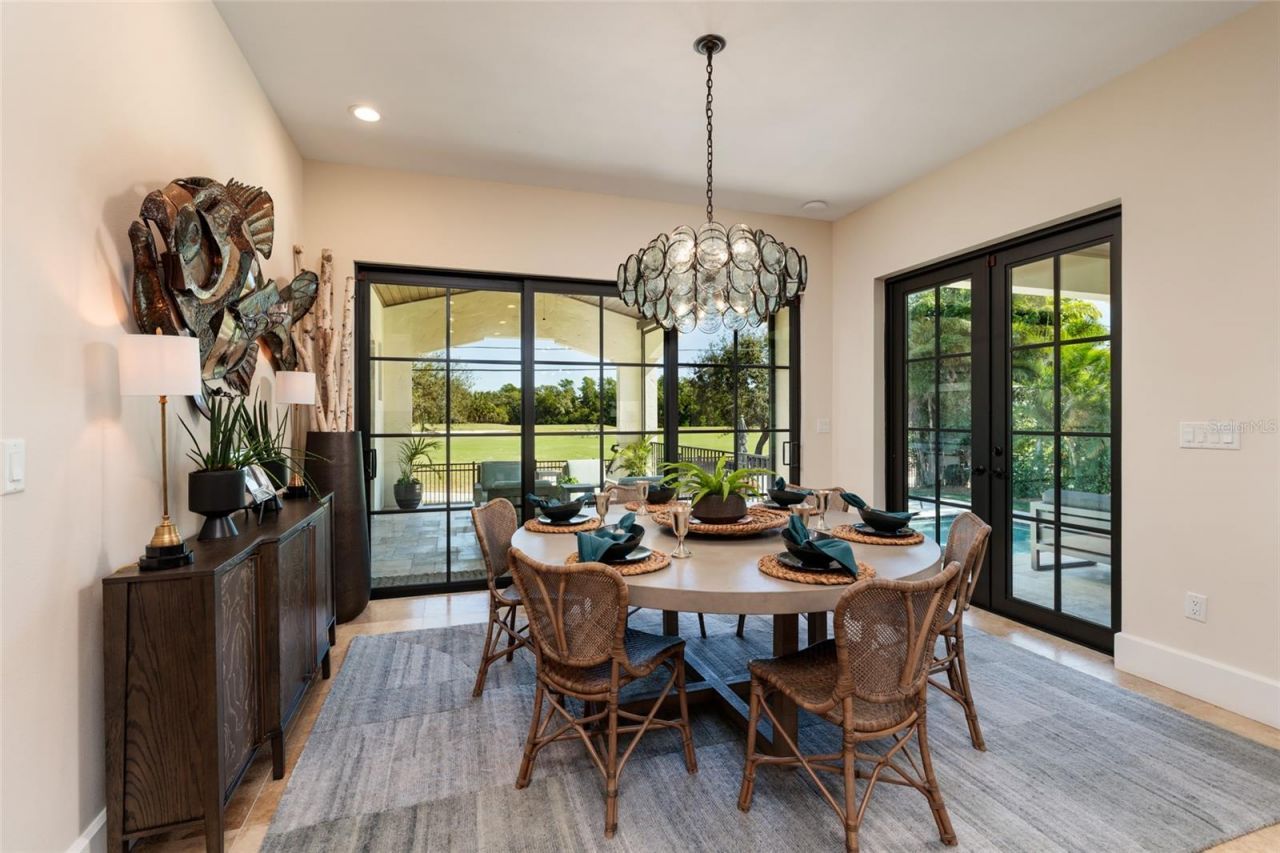 125 Almedo Way Way Ne, Saint Petersburg, FL 33704 Photo