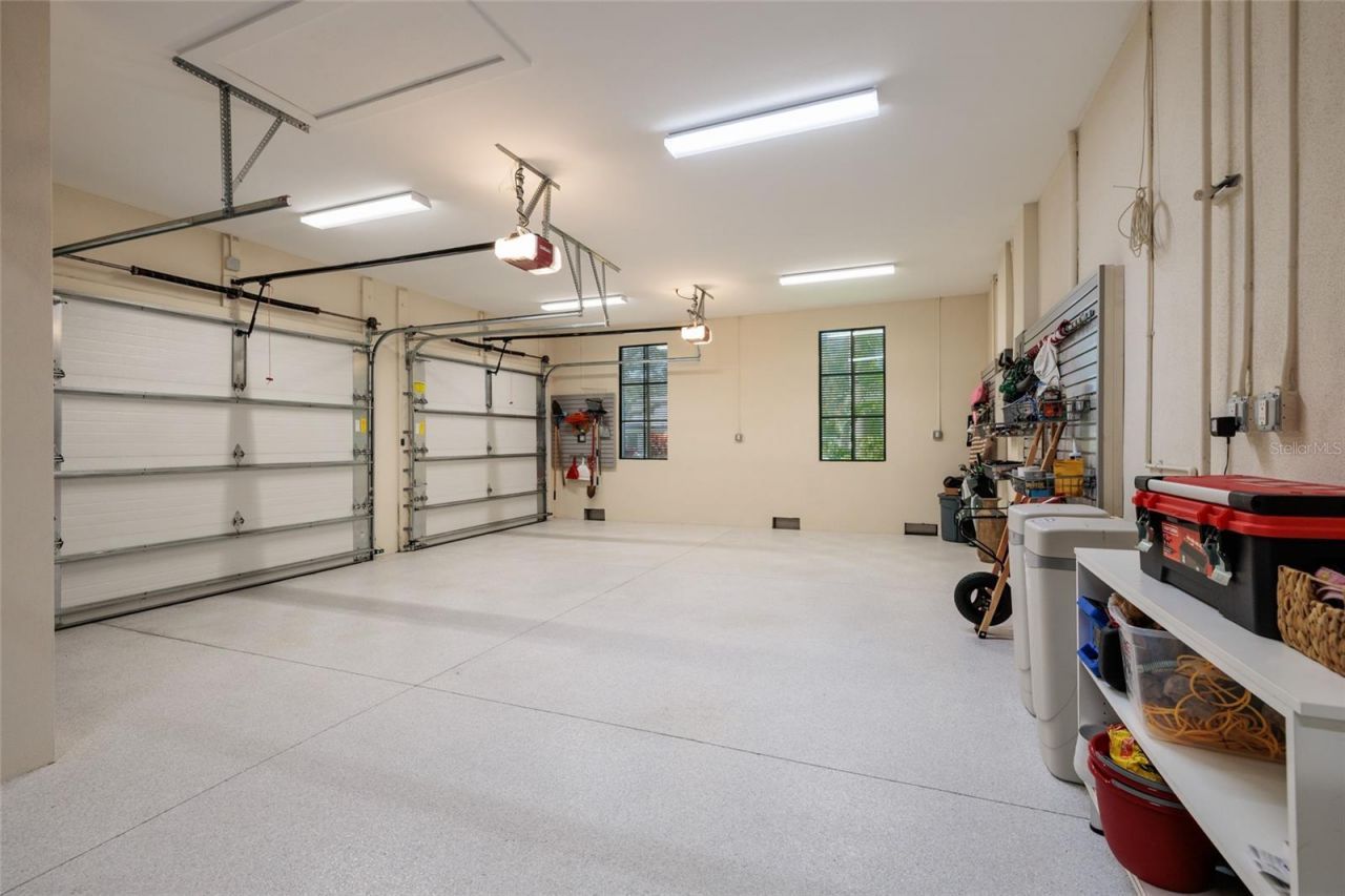 125 Almedo Way Way Ne, Saint Petersburg, FL 33704 Photo