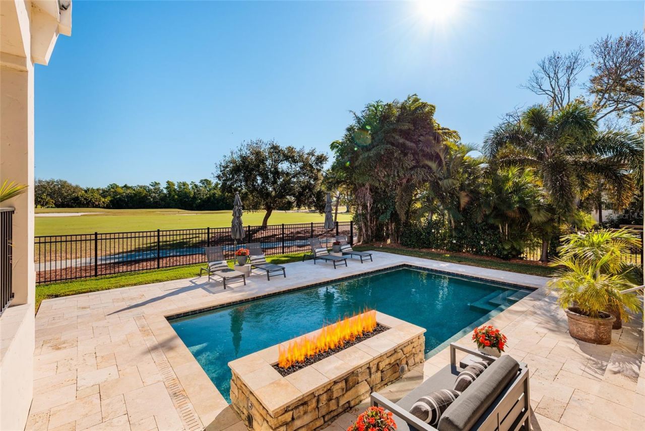 125 Almedo Way Way Ne, Saint Petersburg, FL 33704 Photo