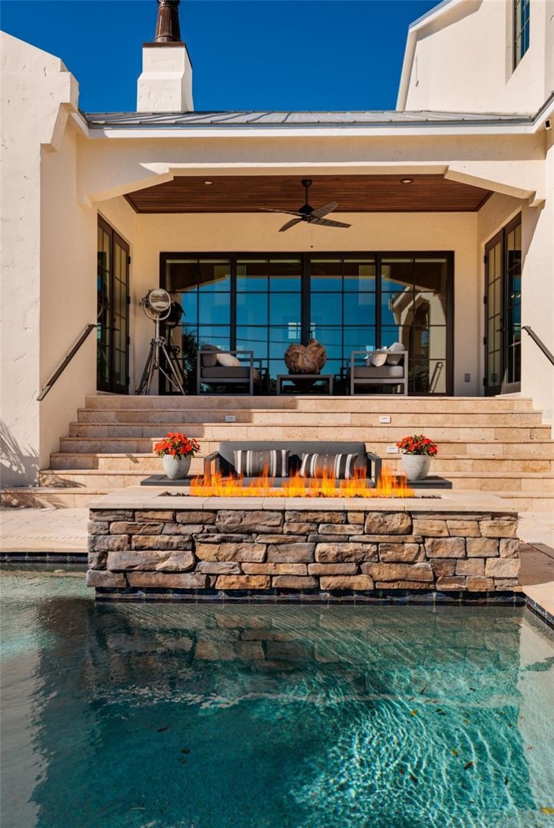 125 Almedo Way Way Ne, Saint Petersburg, FL 33704 Photo