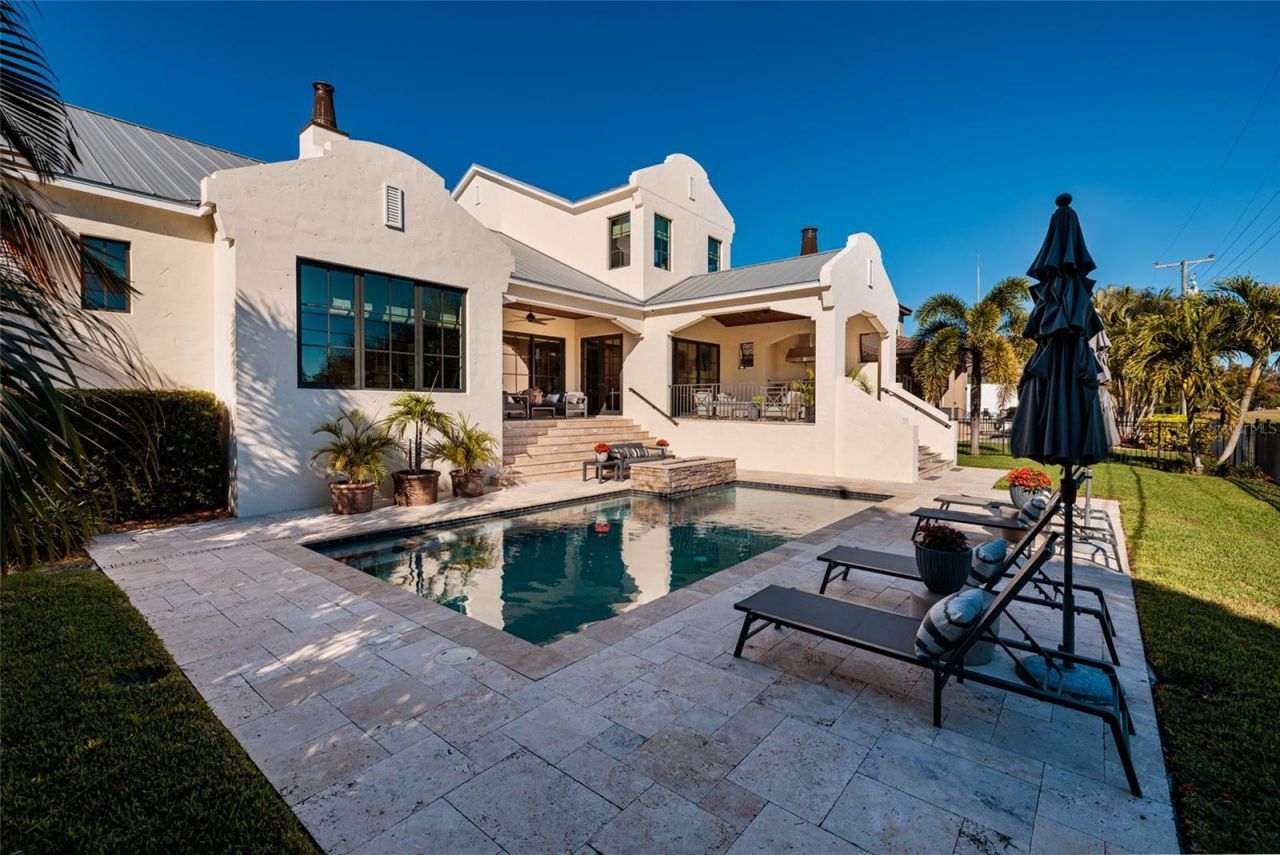 125 Almedo Way Way Ne, Saint Petersburg, FL 33704 Photo