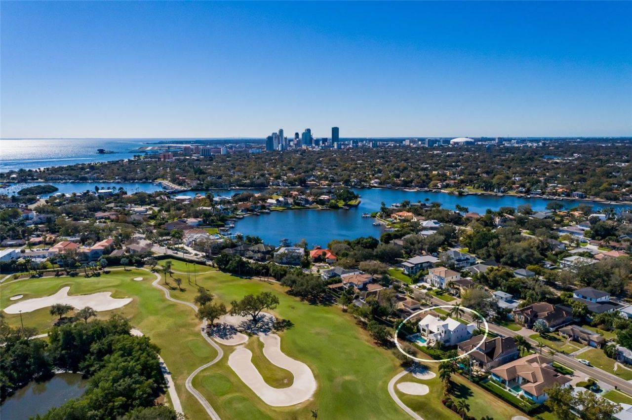 125 Almedo Way Way Ne, Saint Petersburg, FL 33704 Photo