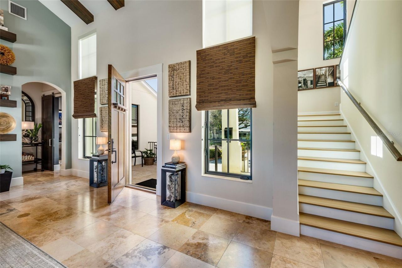 125 Almedo Way Way Ne, Saint Petersburg, FL 33704 Photo