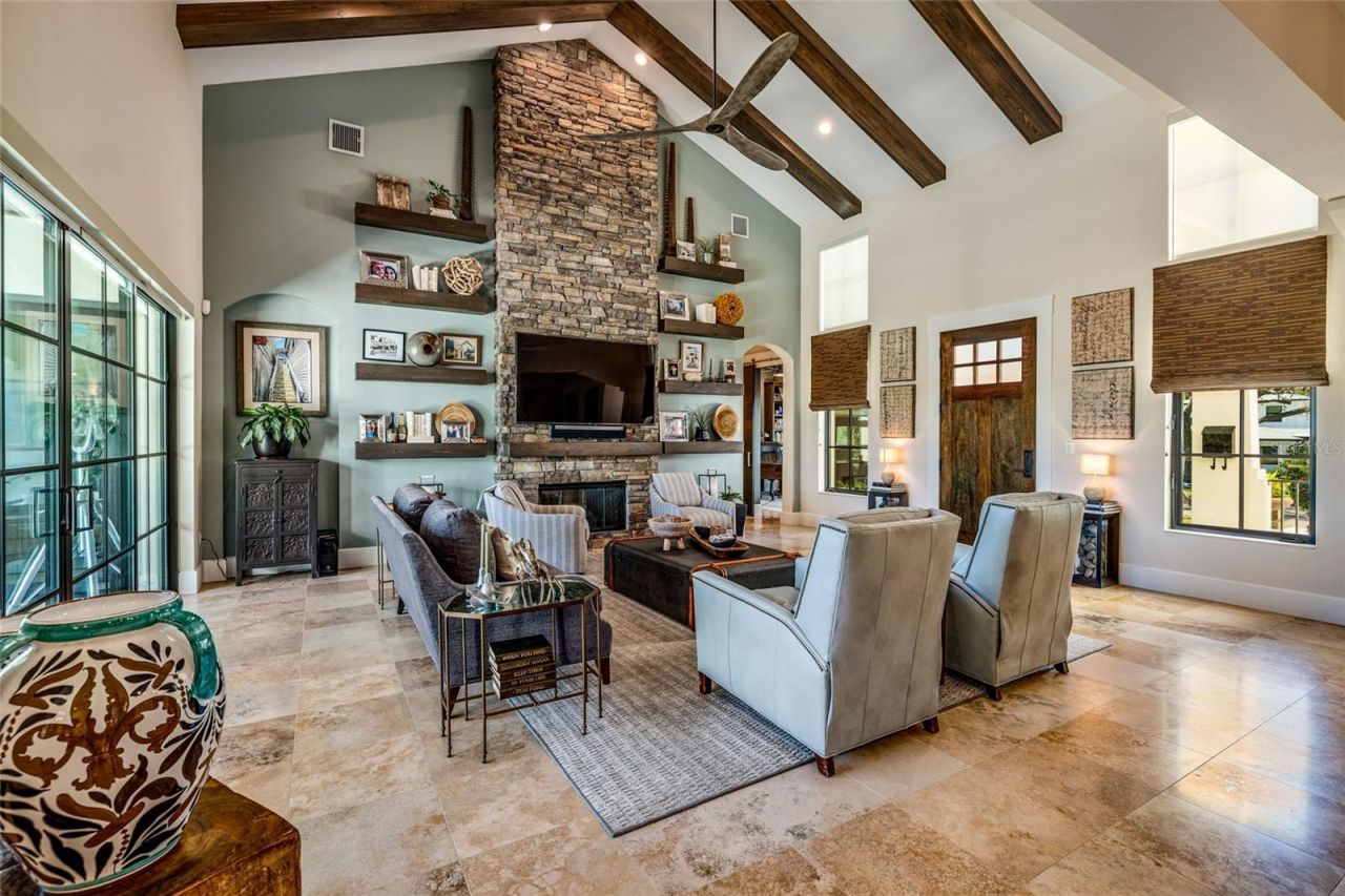 125 Almedo Way Way Ne, Saint Petersburg, FL 33704 Photo