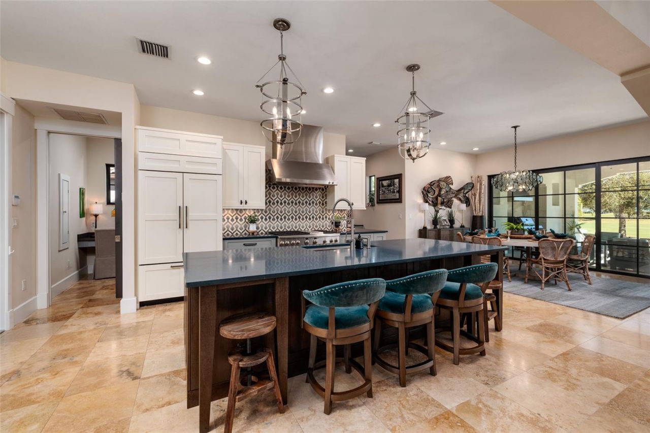 125 Almedo Way Way Ne, Saint Petersburg, FL 33704 Photo