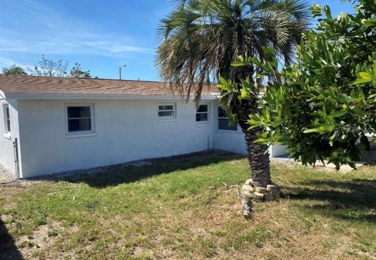 4803 Guardian Avenue , Holiday, FL 34690 Photo