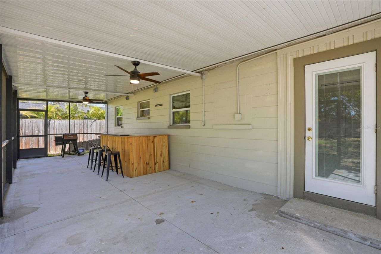 4234 Harrisburg Street Ne, Saint Petersburg, FL 33703 Photo