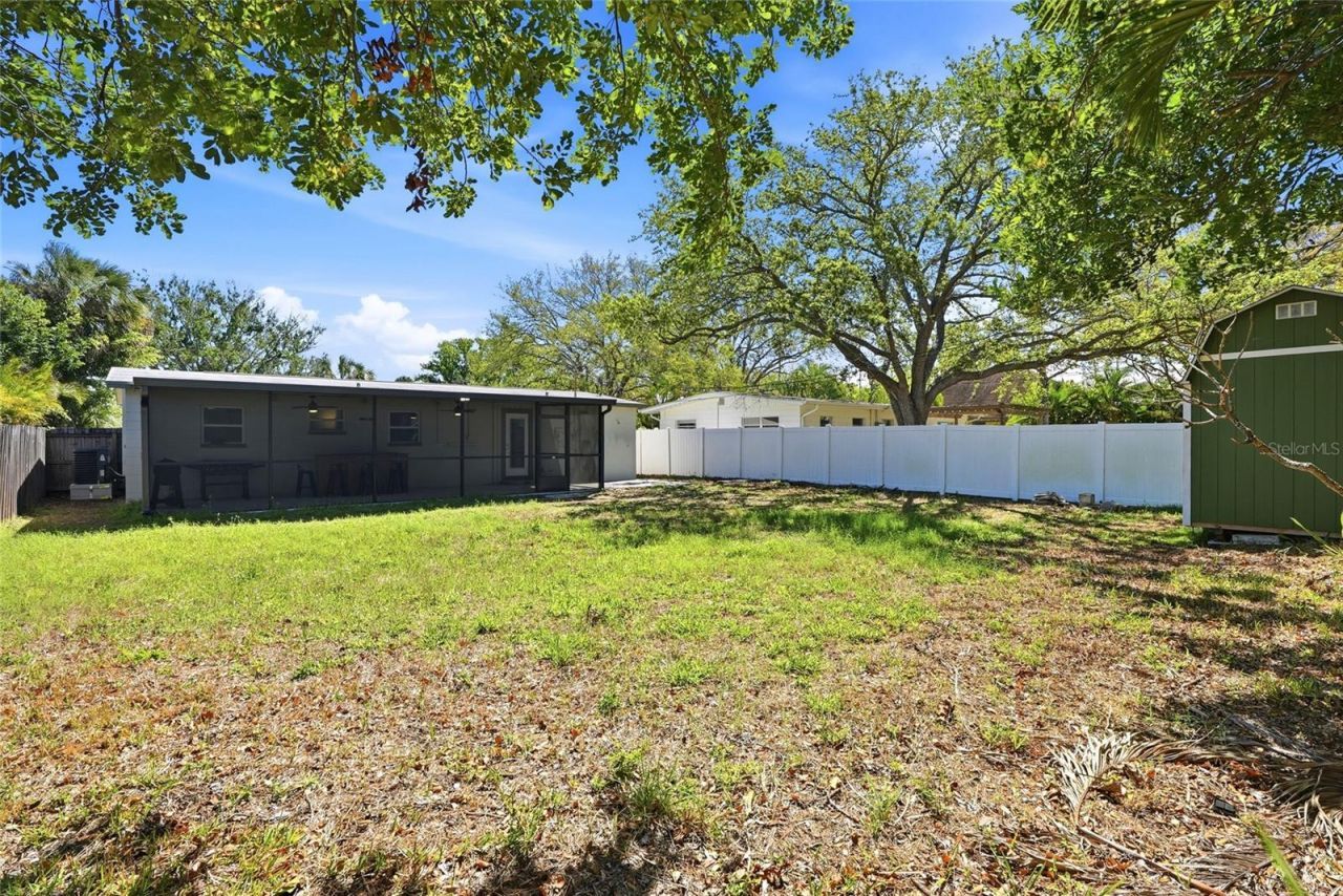 4234 Harrisburg Street Ne, Saint Petersburg, FL 33703 Photo