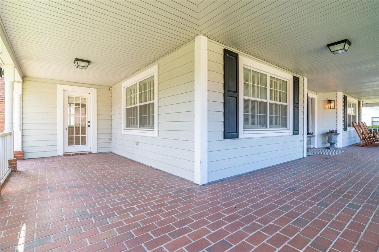 2802 Hammock Drive, Plant City, FL 33566 Photo