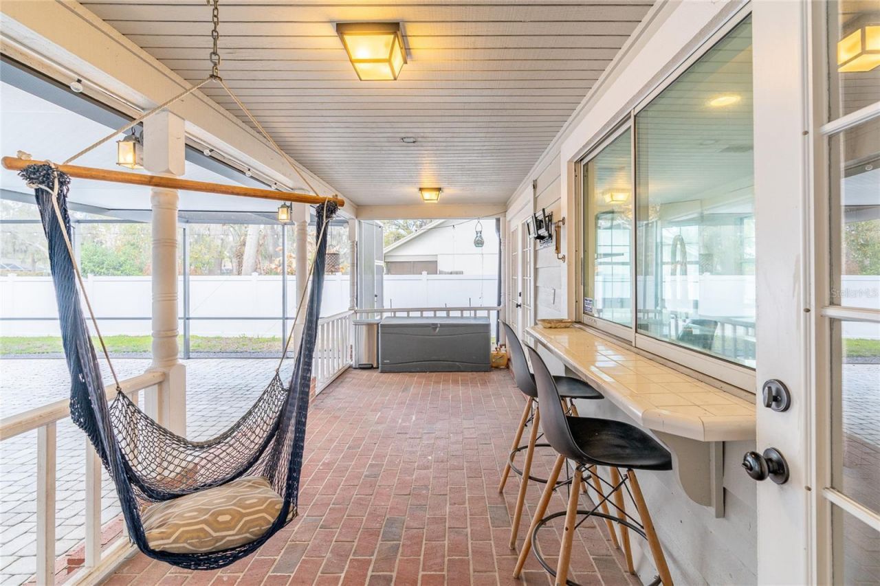 2802 Hammock Drive, Plant City, FL 33566 Photo