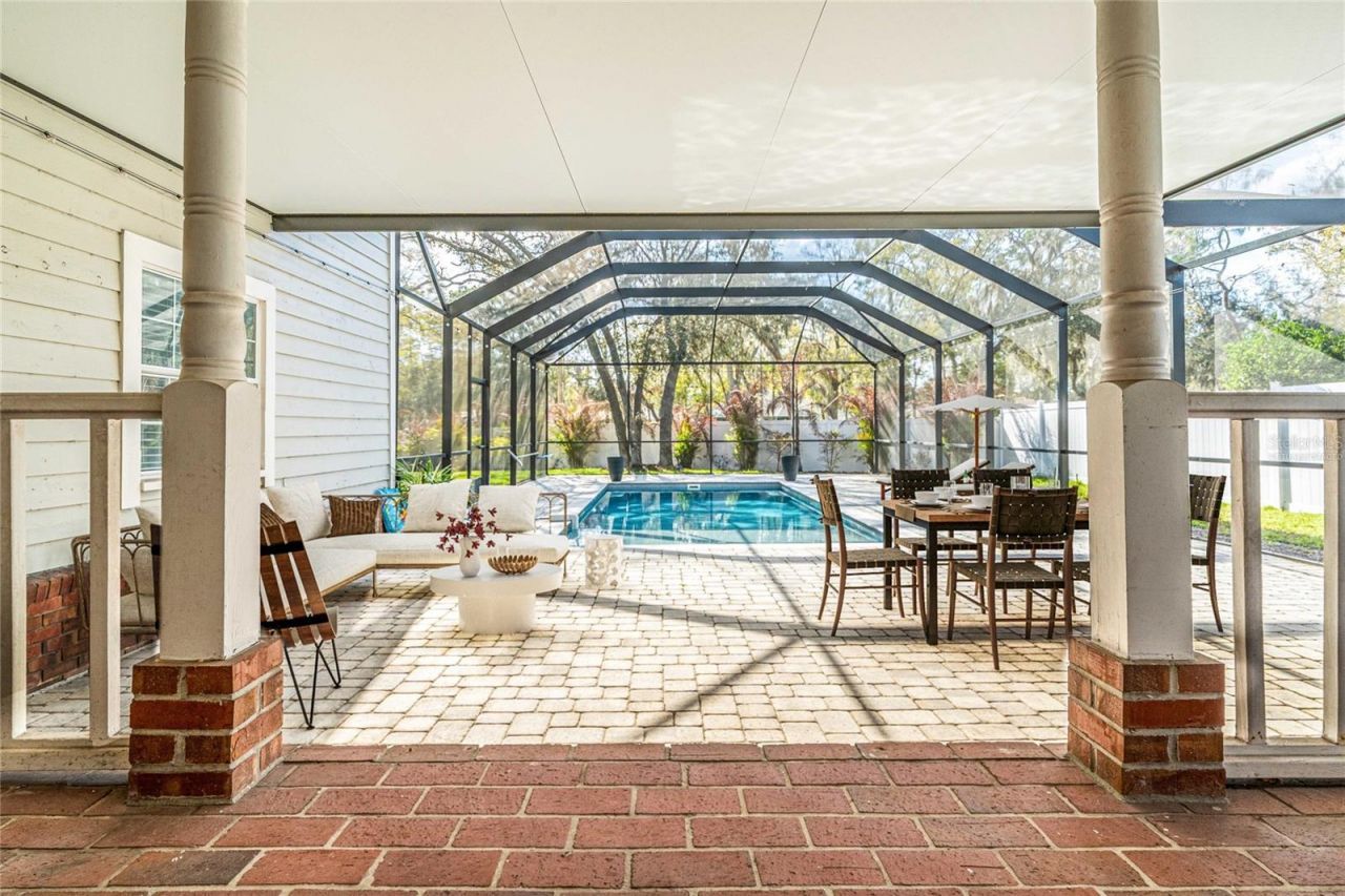 2802 Hammock Drive, Plant City, FL 33566 Photo