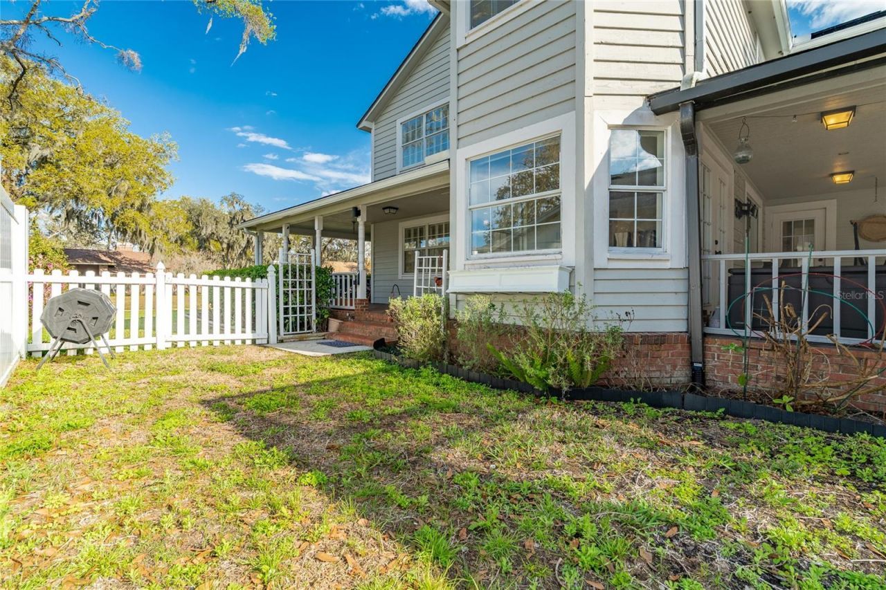 2802 Hammock Drive, Plant City, FL 33566 Photo