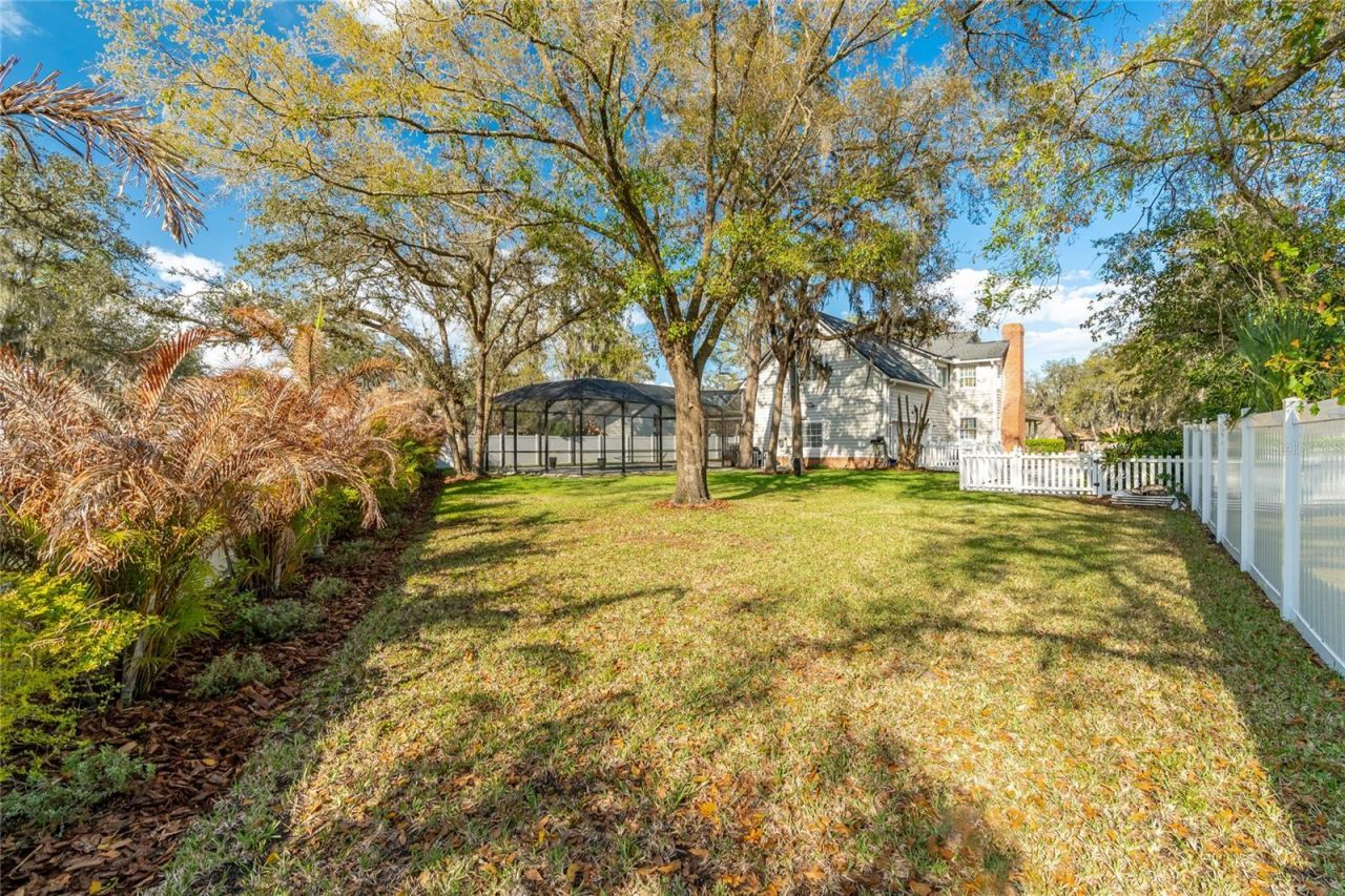 2802 Hammock Drive, Plant City, FL 33566 Photo