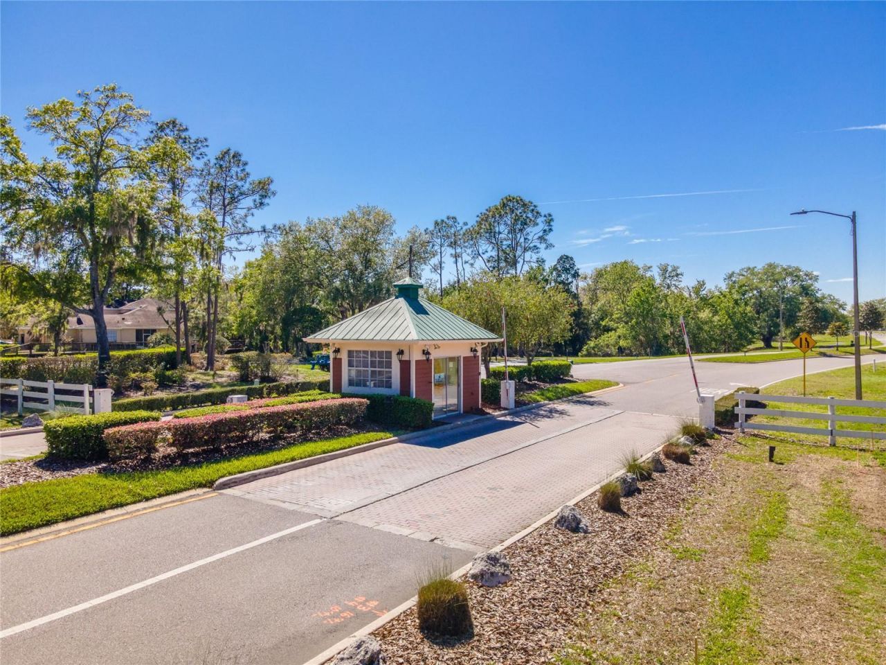 2802 Hammock Drive, Plant City, FL 33566 Photo
