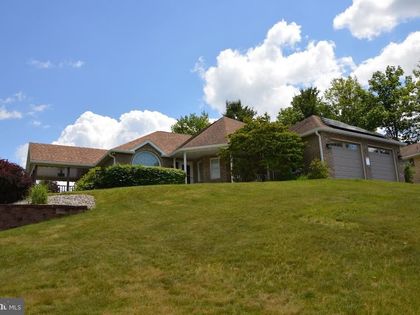 4 LINDEN COURT Ashland, PA 17921