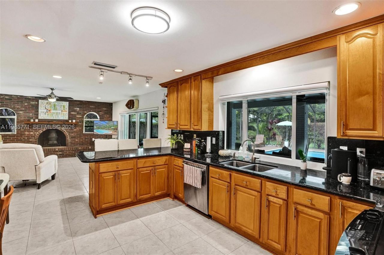 13110 SW 104th Ave , Miami, FL 33176 Photo