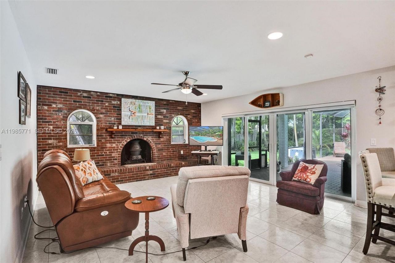 13110 SW 104th Ave , Miami, FL 33176 Photo