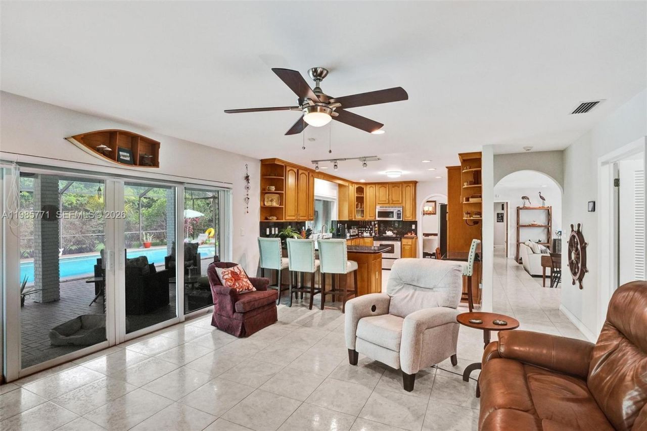 13110 SW 104th Ave , Miami, FL 33176 Photo