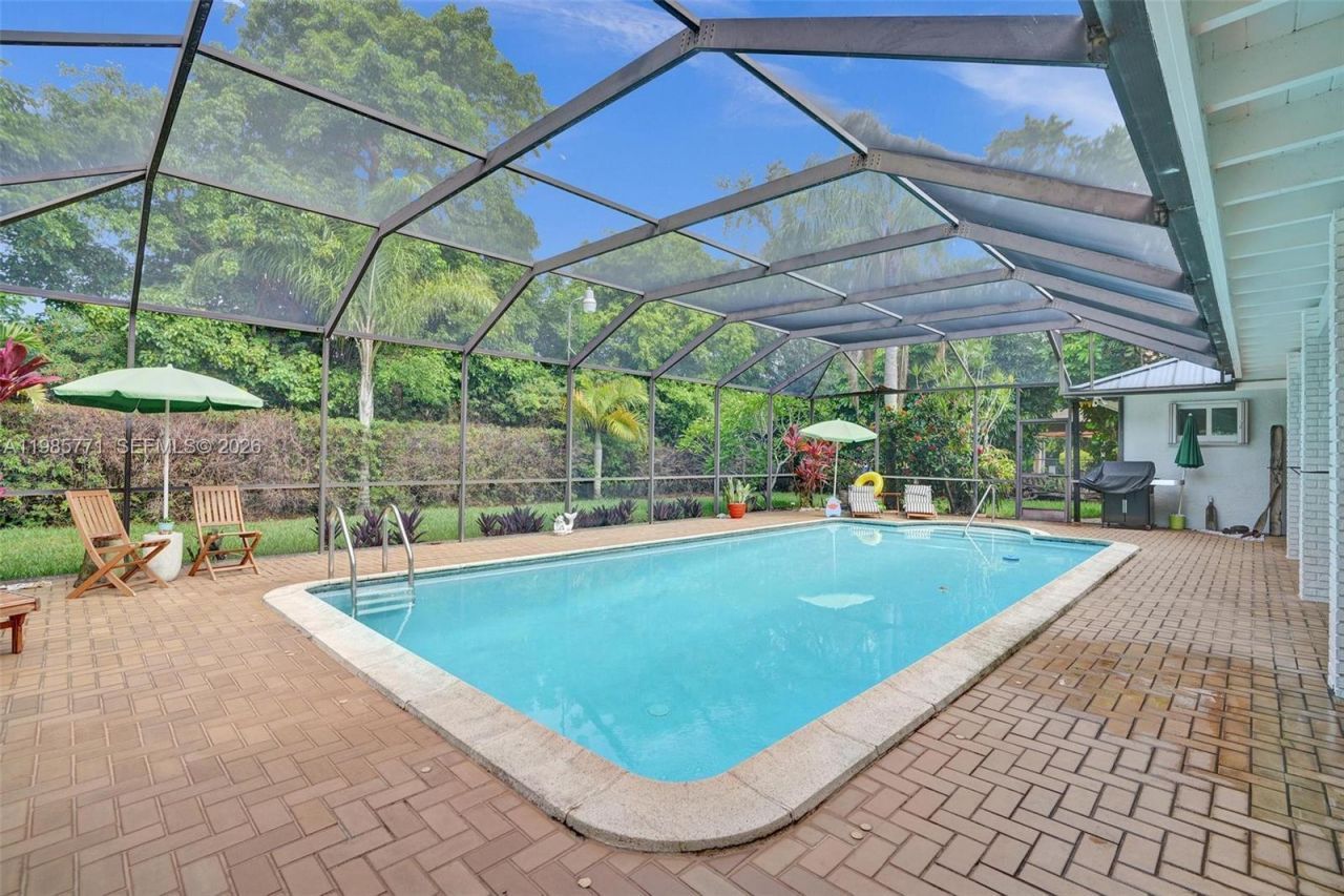 13110 SW 104th Ave , Miami, FL 33176 Photo