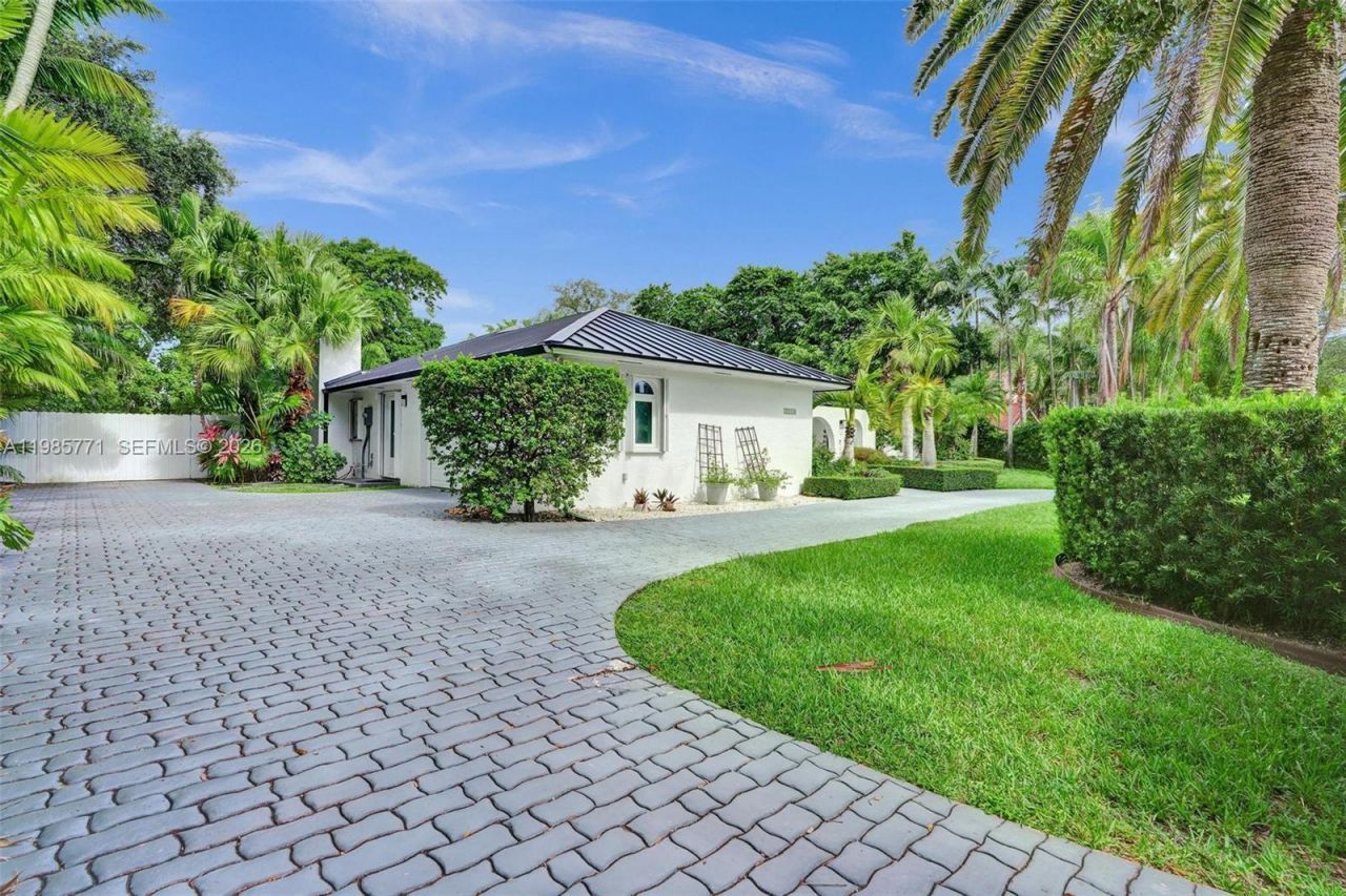 13110 SW 104th Ave , Miami, FL 33176 Photo