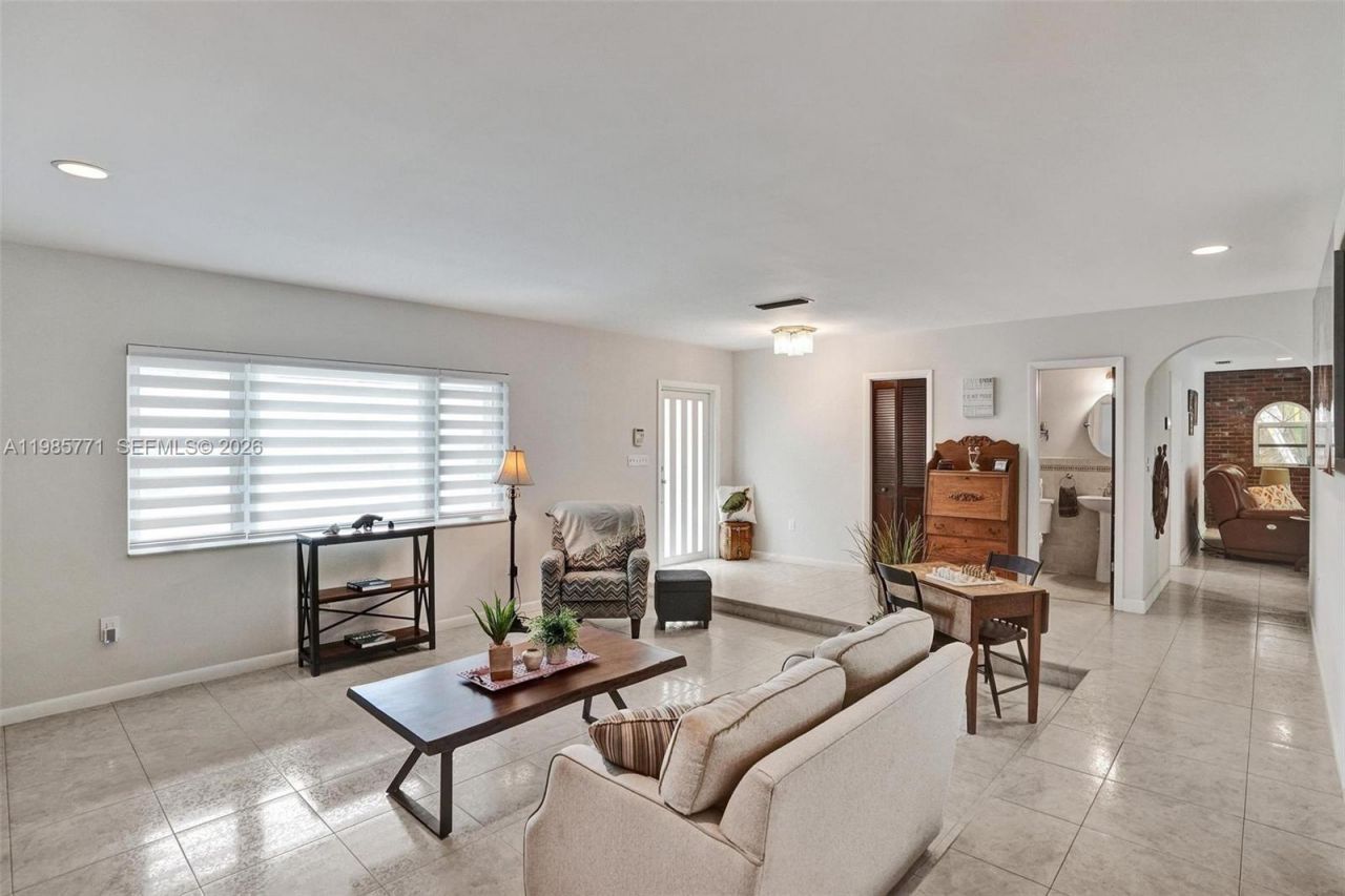 13110 SW 104th Ave , Miami, FL 33176 Photo