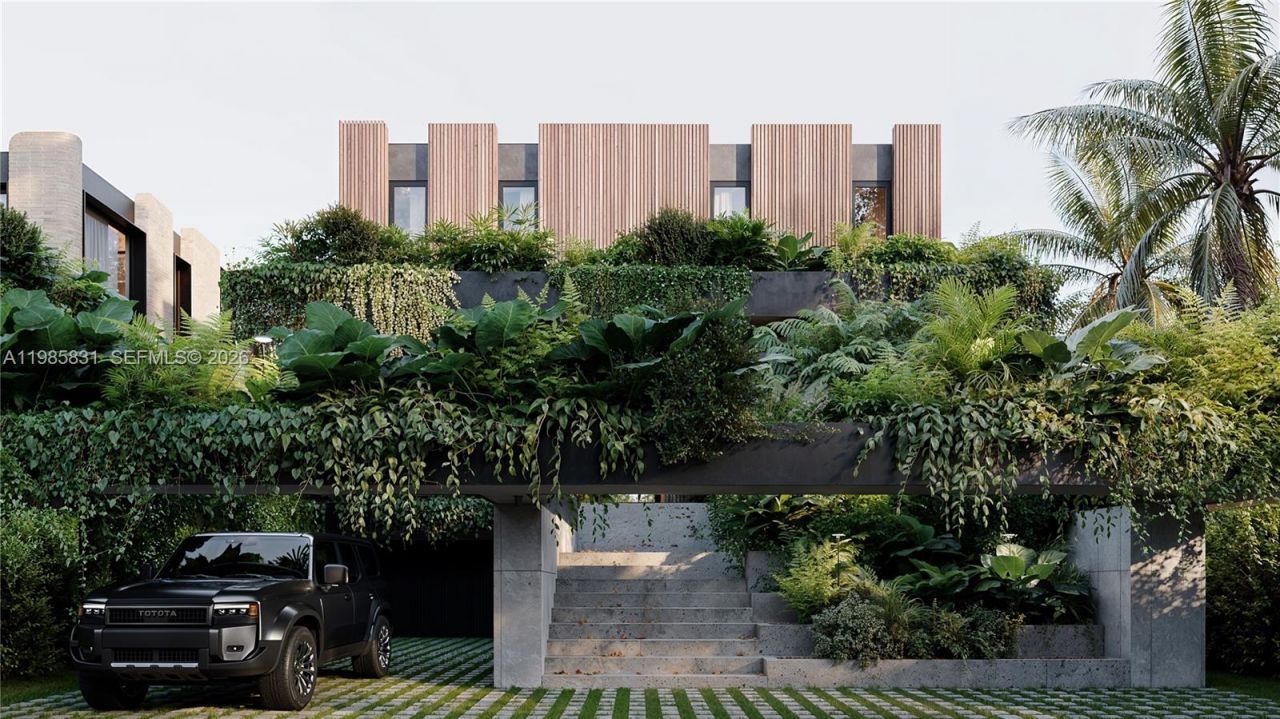 1095 NE 83rd St , Miami, FL 33138 Photo