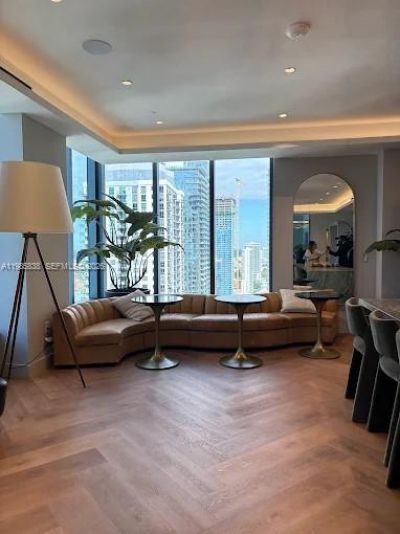 121 NE 5th St , Unit 912A, Miami, FL 33132 Photo