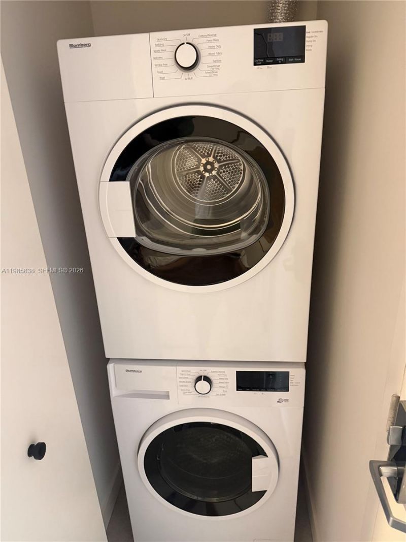 121 NE 5th St , Unit 912A, Miami, FL 33132 Photo