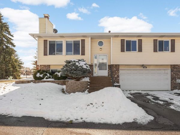 4465 Clover Lane , Eagan, MN 55122