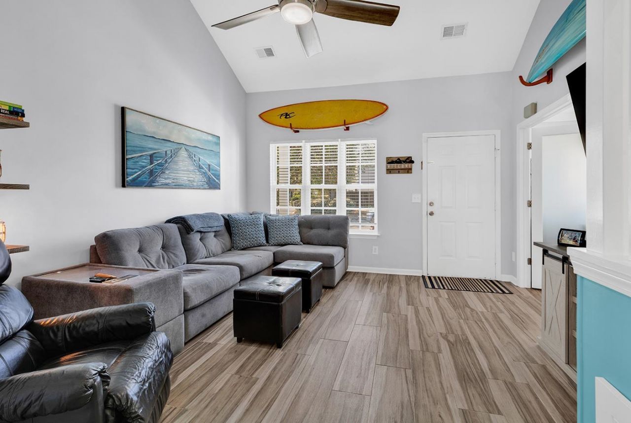 3550 Chestnut Dr. Photo 10