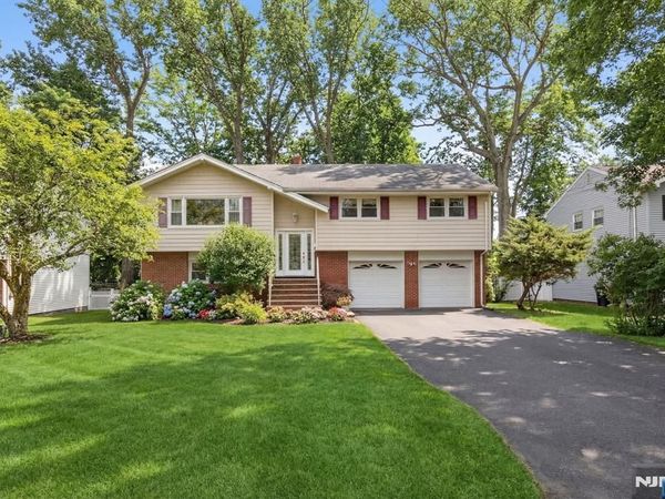 282 Nottingham Road, RAMSEY, NJ 07446