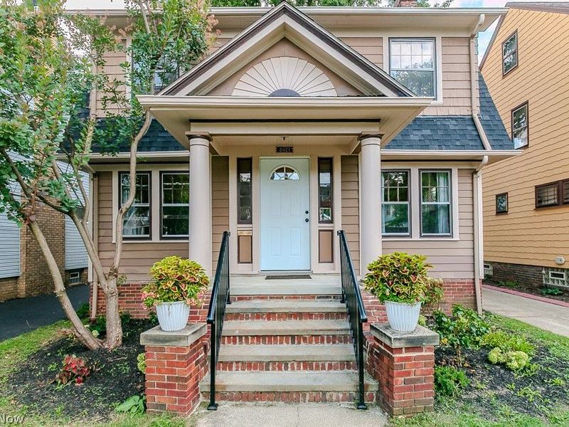 3821 Montevista Road , Cleveland Heights, OH 44121 Photo 1