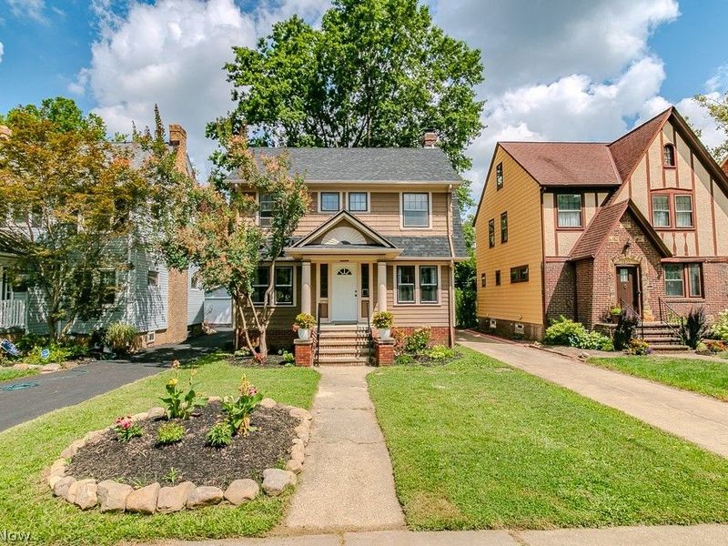 3821 Montevista Road , Cleveland Heights, OH 44121 Photo 2