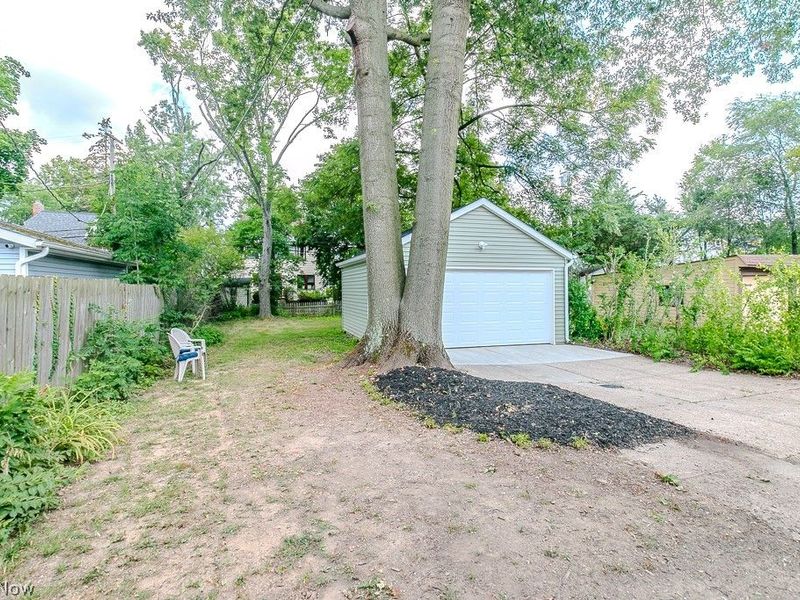 3821 Montevista Road , Cleveland Heights, OH 44121 Photo 5