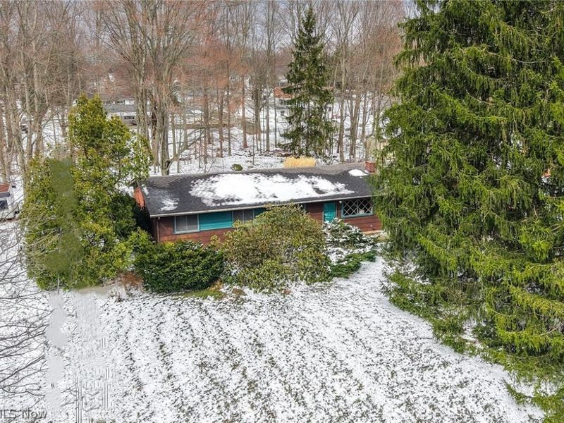 684 Sherwood Drive, Aurora, OH 44202 Photo 1