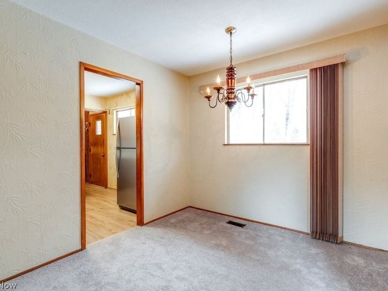 684 Sherwood Drive, Aurora, OH 44202 Photo 13