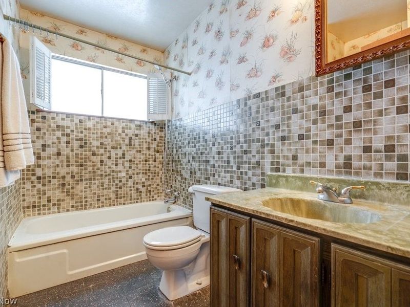 684 Sherwood Drive, Aurora, OH 44202 Photo 21