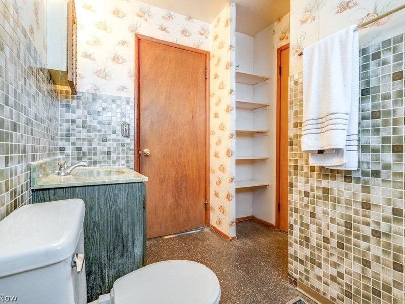 684 Sherwood Drive, Aurora, OH 44202 Photo 24