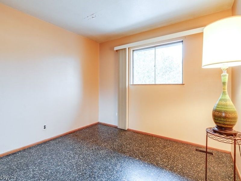 684 Sherwood Drive, Aurora, OH 44202 Photo 25