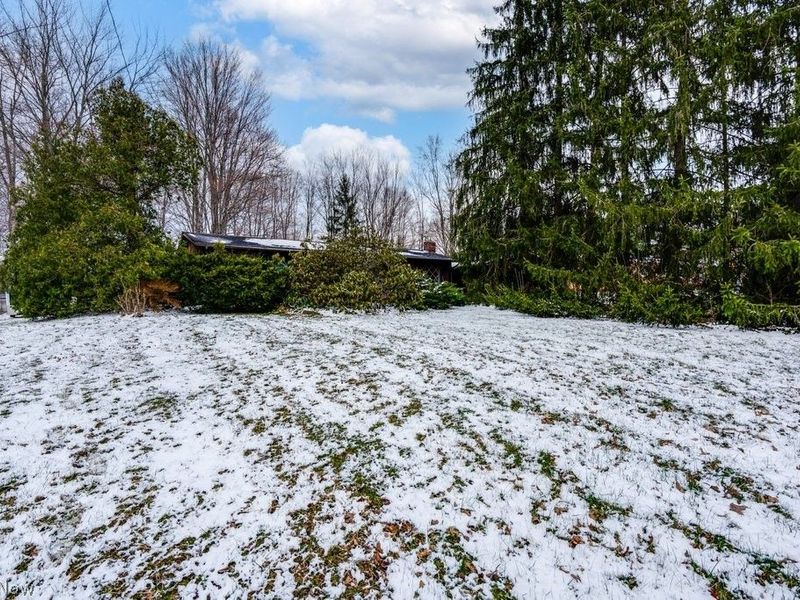 684 Sherwood Drive, Aurora, OH 44202 Photo 4