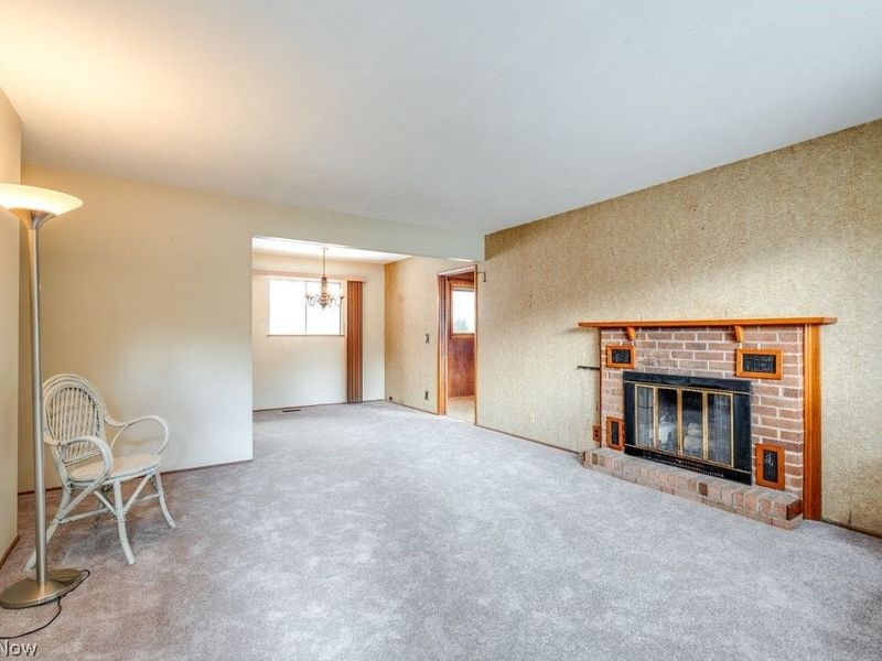 684 Sherwood Drive, Aurora, OH 44202 Photo 7