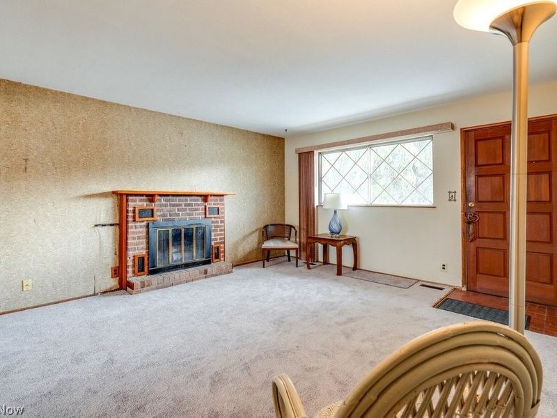 684 Sherwood Drive, Aurora, OH 44202 Photo 7