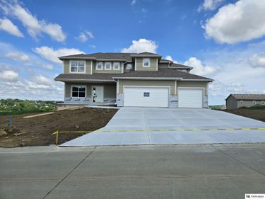 11103 N 161 Avenue, Bennington, NE 68007