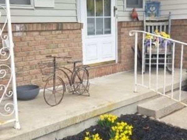 103 Brook Dr, Hackettstown, NJ 07840