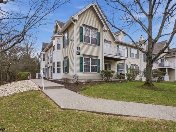 530 Azalea Ter, Branchburg, NJ 08876