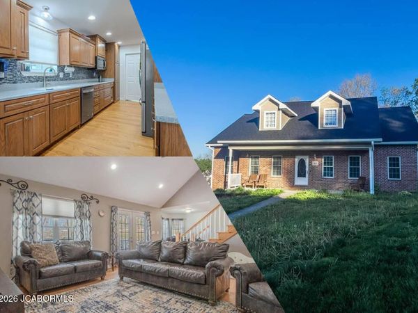 821 KEVIN DRIVE, Jefferson City, MO 65109