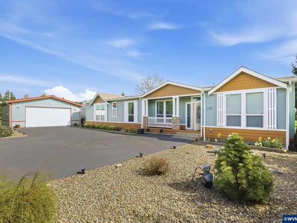 1205 37th Av, Sweet Home, OR 97386