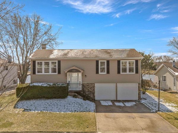 7545 W Hickory Creek Drive , Frankfort, IL 60423