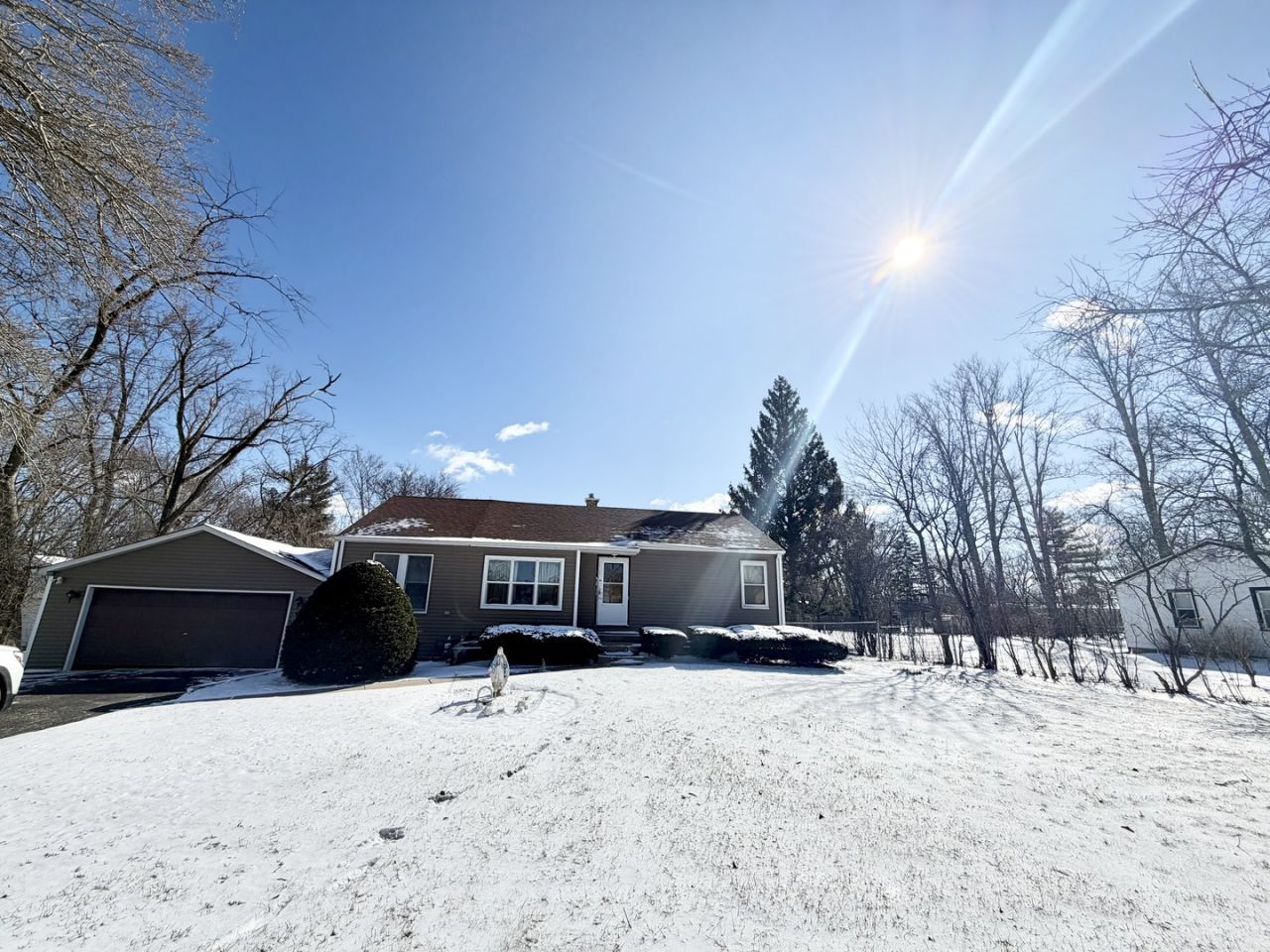 701 Anthony Trail, Northbrook, IL 60062 Main Photo