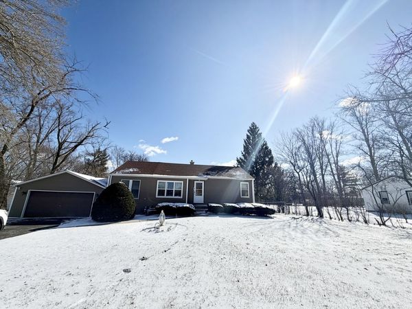 701 Anthony Trail , Northbrook, IL 60062